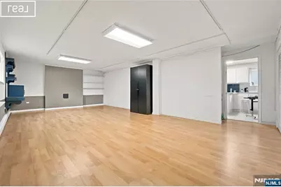 253 McElroy Avenue, Fort Lee, NJ 07024 - Photo 35