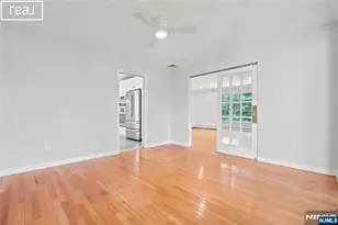 253 McElroy Ave, Fort Lee, NJ 07024 - Photo 13