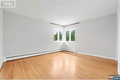 253 McElroy Avenue, Fort Lee, NJ 07024 - Photo 29