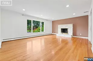 253 McElroy Ave, Fort Lee, NJ 07024 - Photo 11