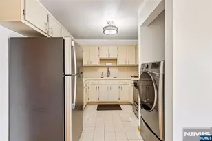 33 Henry Pl B2, Hackensack, NJ 07601 - Photo 9