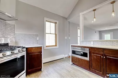 101 Carlton Avenue, East Rutherford, NJ 07073 - Photo 9