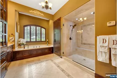 900 Laurie Lane, Franklin Lakes, NJ 07417 - Photo 33