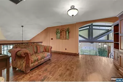900 Laurie Lane, Franklin Lakes, NJ 07417 - Photo 37