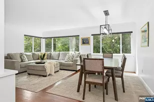 300 Pond Ct 5E, Washington Township, NJ 07676 - Photo 11