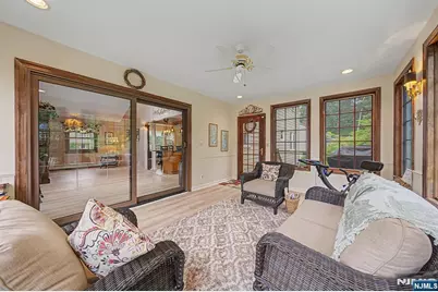 34 Cavell Place, Caldwell, NJ 07006 - Photo 7