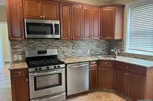 22 Pershing Pl 2 Left, North Arlington, NJ 07031 - Photo 3