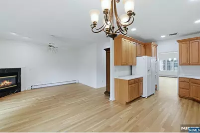 156 Stonegate Trail 156 #156, Cresskill, NJ 07626 - Photo 7