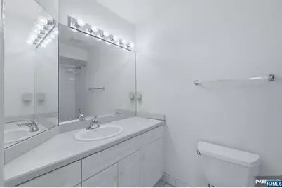 156 Stonegate Trail 156 #156, Cresskill, NJ 07626 - Photo 15