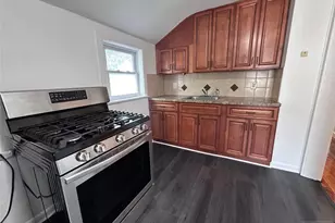 14 Edward Ct, Lodi, NJ 07644 - Photo 1