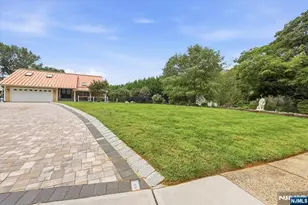 19 Hillside Rd, Manalapan Township, NJ 07726 - Photo 41