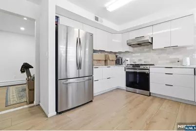 2477 6th Street 1st Floor #1st Floor, Fort Lee, NJ 07024 - Photo 5