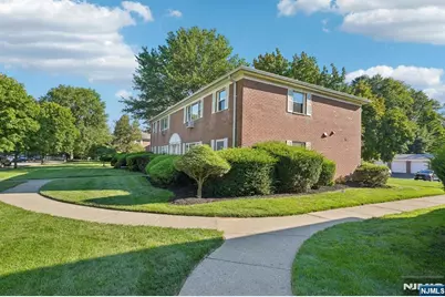 39 Manchester Court 122 #122, Wayne, NJ 07470 - Photo 27