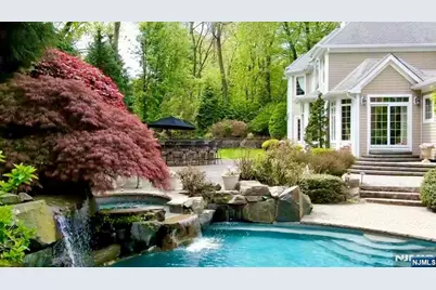 457 Devonshire Drive, Franklin Lakes, NJ 07417 - Photo 3