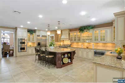 457 Devonshire Drive, Franklin Lakes, NJ 07417 - Photo 13