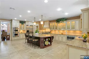 457 Devonshire Dr, Franklin Lakes, NJ 07417 - Photo 13