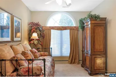 457 Devonshire Drive, Franklin Lakes, NJ 07417 - Photo 19