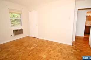 207 N Maple Ave, Park Ridge, NJ 07656 - Photo 11