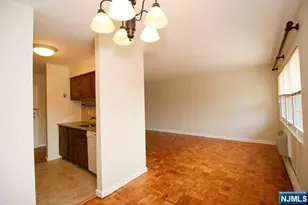 207 N Maple Ave, Park Ridge, NJ 07656 - Photo 7
