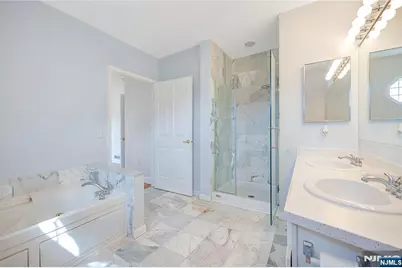 337 The Promenade 337 #337, Edgewater, NJ 07020 - Photo 15