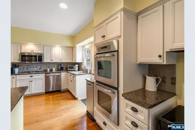 521 9th Street, Carlstadt, NJ 07072 - Photo 7