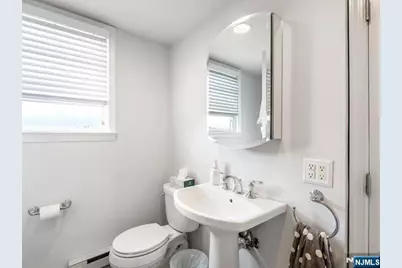 521 9th Street, Carlstadt, NJ 07072 - Photo 15