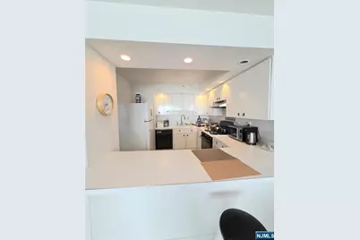 1203 River Road 20G #20G, Edgewater, NJ 07020 - Photo 3
