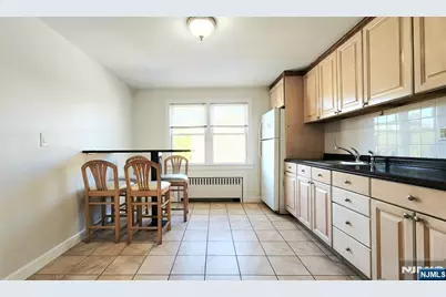 409 Market 2 #2, Elmwood Park, NJ 07407 - Photo 3