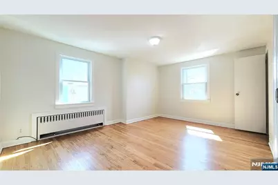 409 Market 2 #2, Elmwood Park, NJ 07407 - Photo 7