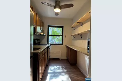 3060 Edwin 1A #1A, Fort Lee, NJ 07024 - Photo 3