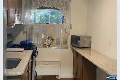 3060 Edwin 1A #1A, Fort Lee, NJ 07024 - Photo 5