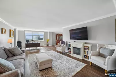 2150 Center Avenue 16G #16G, Fort Lee, NJ 07024 - Photo 3