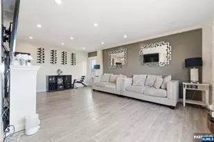 25 Grand Ave 6E, Hackensack, NJ 07601 - Photo 5