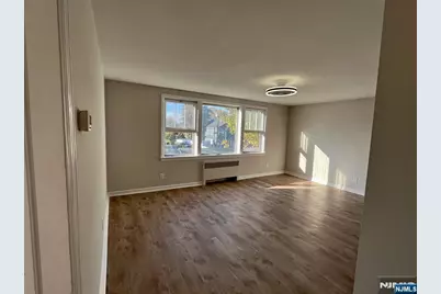 34 Wagner Place 2 #2, Hawthorne, NJ 07506 - Photo 3
