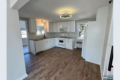 34 Wagner Place 2 #2, Hawthorne, NJ 07506 - Photo 5
