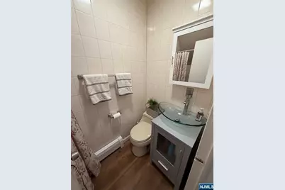 24 Roosevelt Avenue, Bergenfield, NJ 07621 - Photo 21