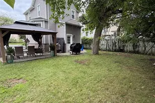 24 Roosevelt Ave, Bergenfield, NJ 07621 - Photo 7
