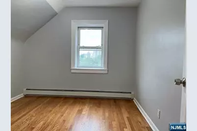 1014 Ponsi Street 2nd Floor #2nd Floor, Fort Lee, NJ 07024 - Photo 11