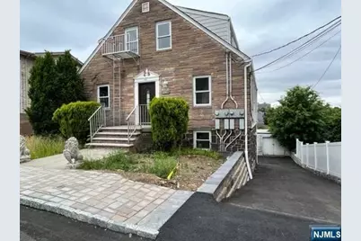 1014 Ponsi Street 2nd Floor #2nd Floor, Fort Lee, NJ 07024 - Photo 3