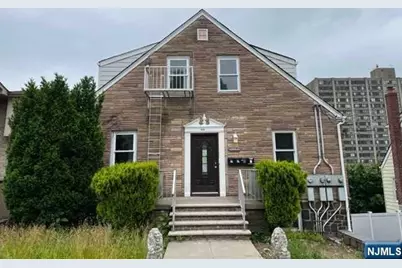 1014 Ponsi Street 2nd Floor #2nd Floor, Fort Lee, NJ 07024 - Photo 1