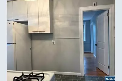 1014 Ponsi Street 2nd Floor #2nd Floor, Fort Lee, NJ 07024 - Photo 9