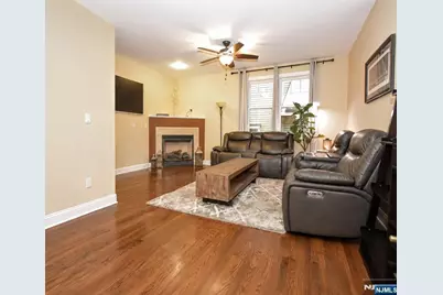 36 Michael Lane 5 #5, Wallington, NJ 07057 - Photo 5