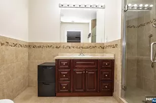 36 Michael Ln 5, Wallington, NJ 07057 - Photo 17