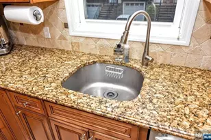 36 Michael Ln 5, Wallington, NJ 07057 - Photo 11