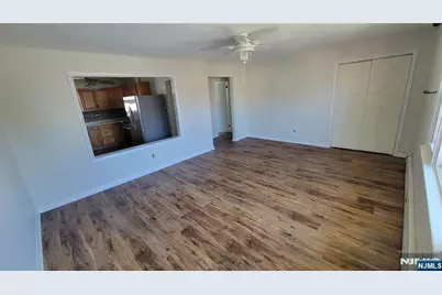 39 Wadsworth Street 2 #2, Wallington, NJ 07057 - Photo 3