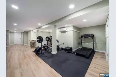 69 Main Avenue, Wallington, NJ 07057 - Photo 17