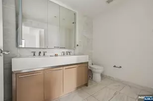75 Park Ln, Jersey City, NJ 07310 - Photo 11