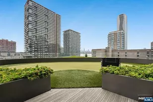 75 Park Ln, Jersey City, NJ 07310 - Photo 31