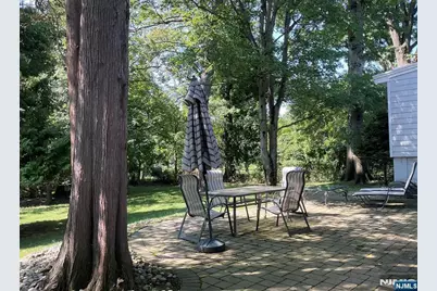 51 Earnshaw Place, Clifton, NJ 07013 - Photo 3