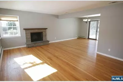 21 Waibel Drive, Allendale, NJ 07401 - Photo 13